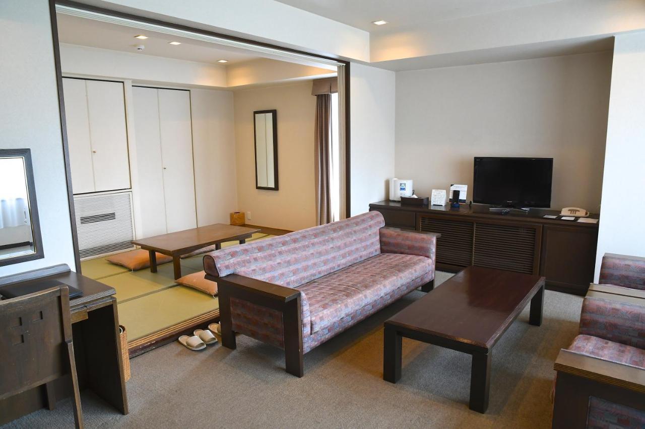 Karuizawakurabu Hotel 1130 Hewitt Resort Tsumagoi Dış mekan fotoğraf