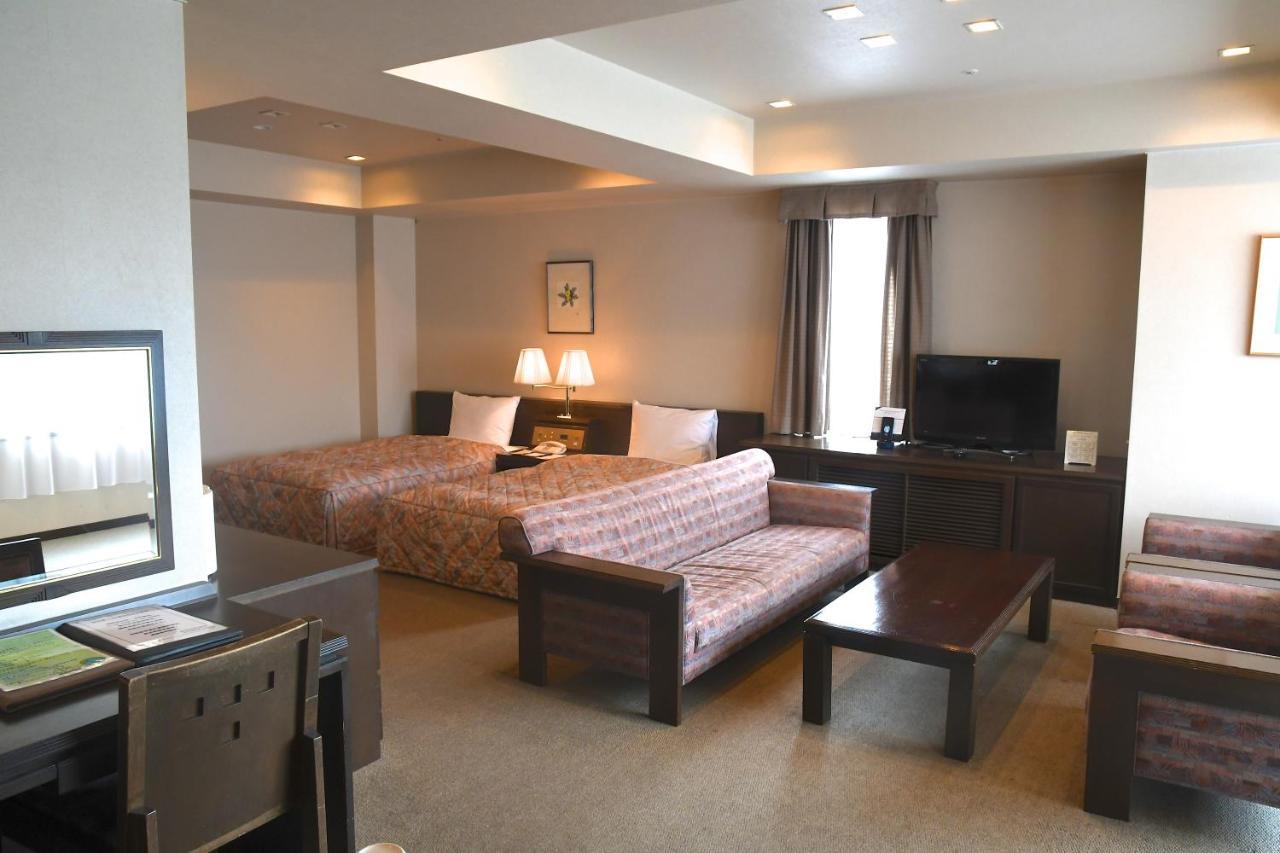 Karuizawakurabu Hotel 1130 Hewitt Resort Tsumagoi Dış mekan fotoğraf