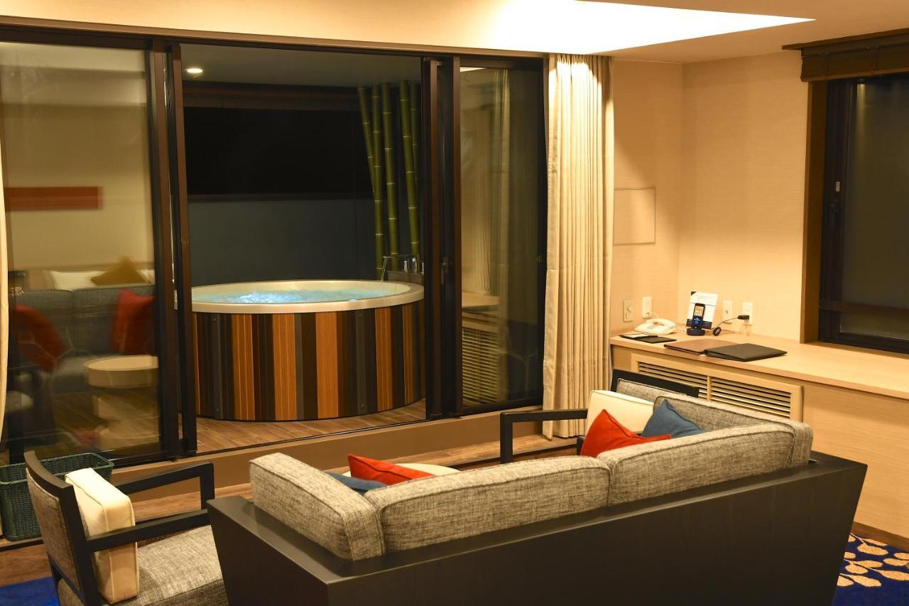 Karuizawakurabu Hotel 1130 Hewitt Resort Tsumagoi Dış mekan fotoğraf